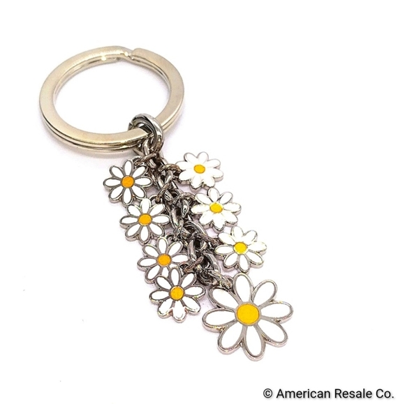 Vintage COACH Yellow White Daisy Flowers Enamel Purse Charm Keychain Fob - Picture 3 of 6